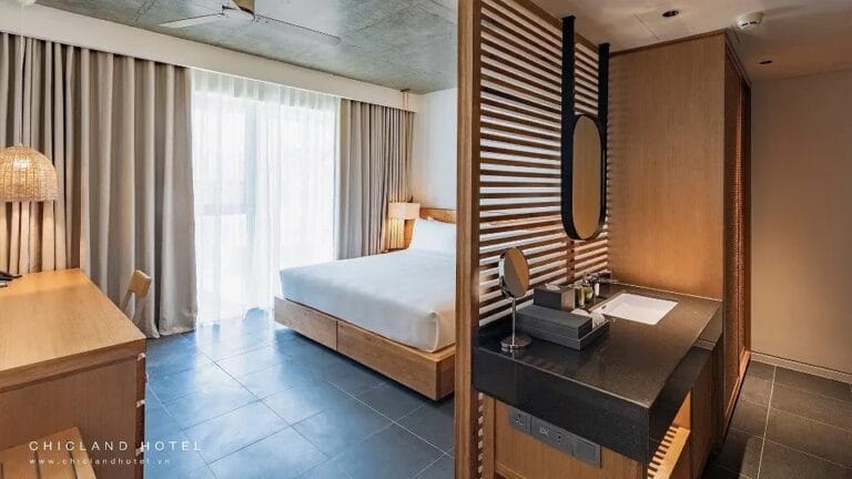 Best beachfront hotels in Da Nang