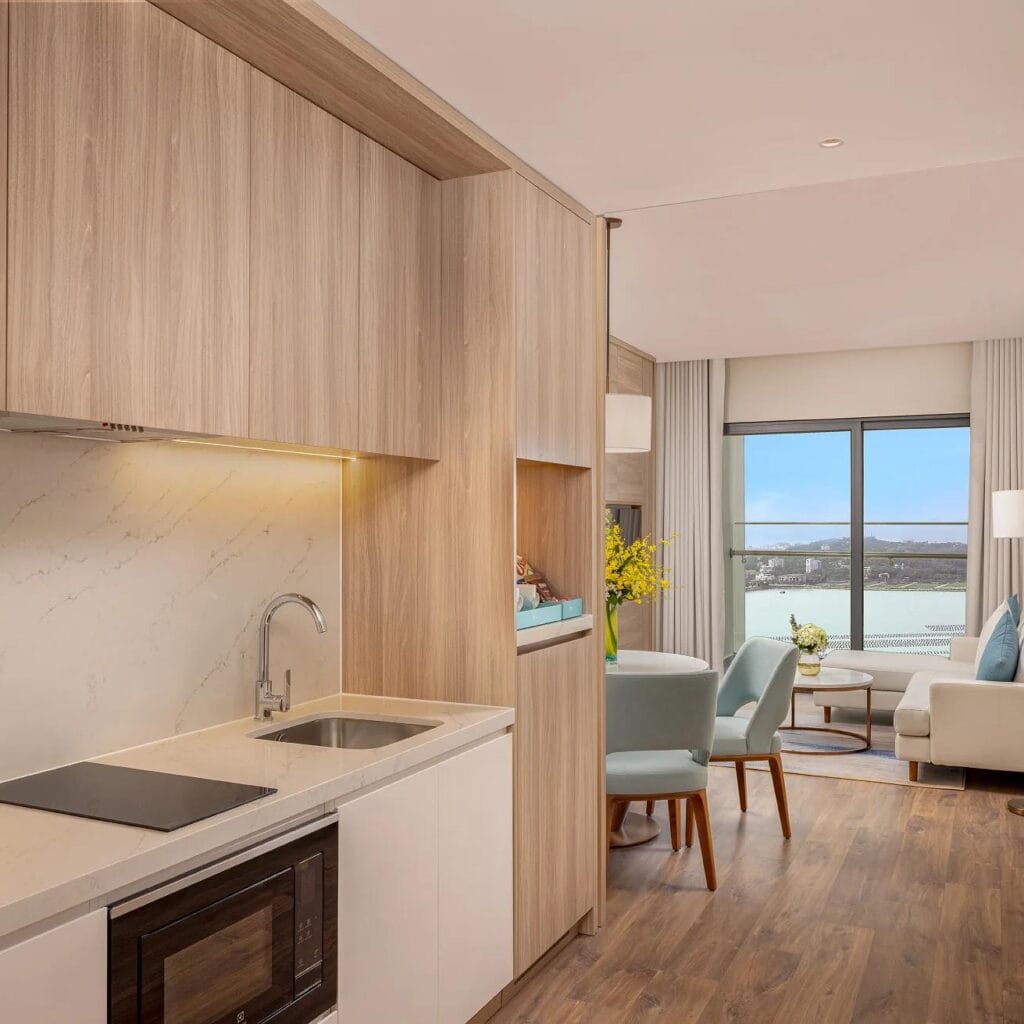 A La Carte Ha Long Bay