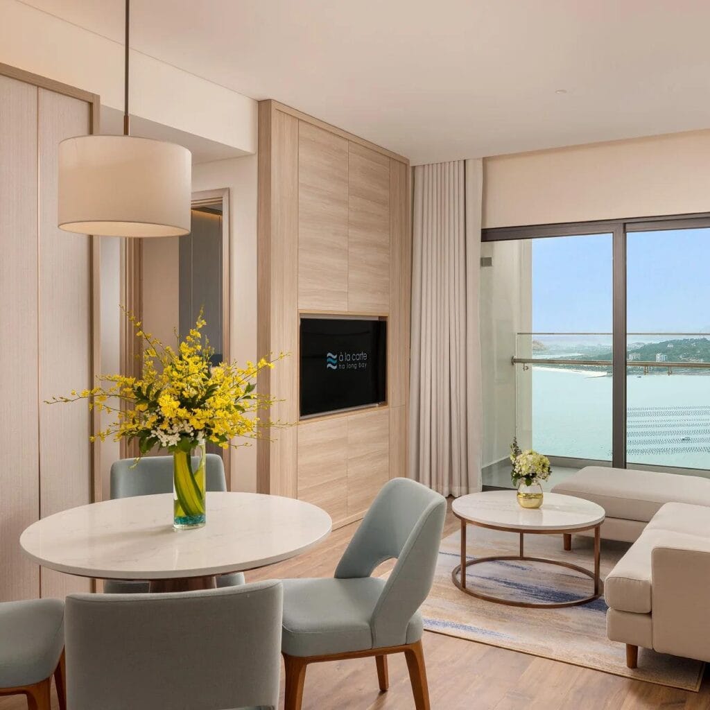 A La Carte Ha Long Bay