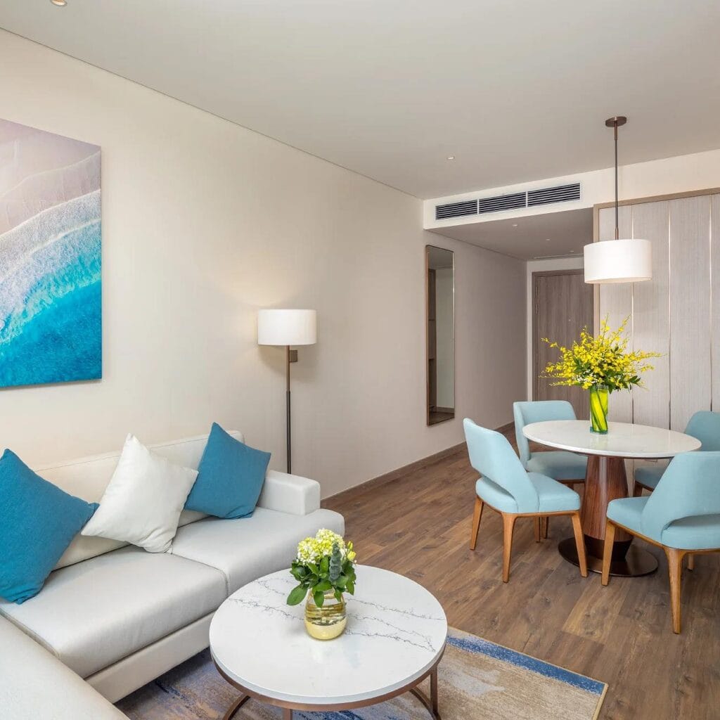 A La Carte Ha Long Bay