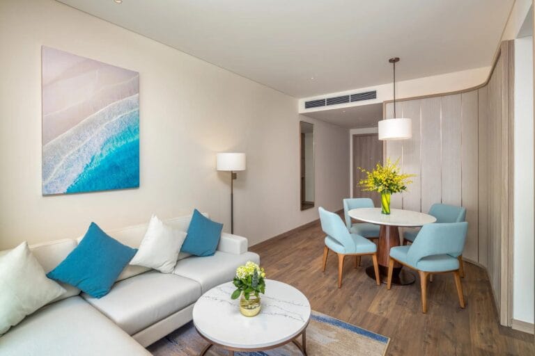 A La Carte Ha Long Bay