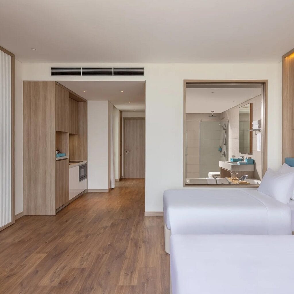 A La Carte Ha Long Bay