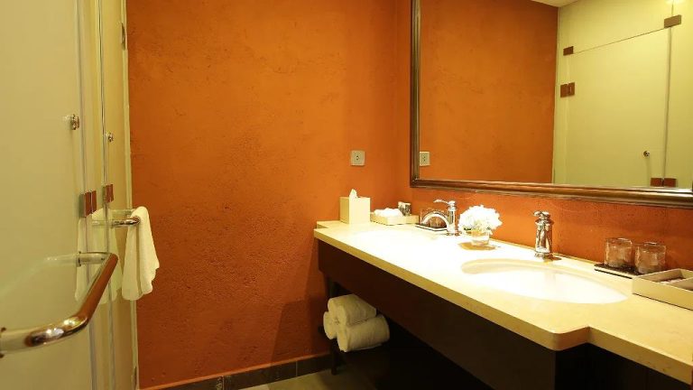 Hotel near Golden Bridge Da Nang