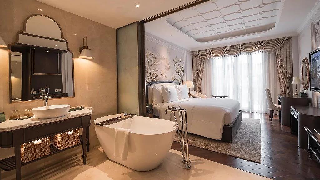 5-star accommodation Dalat