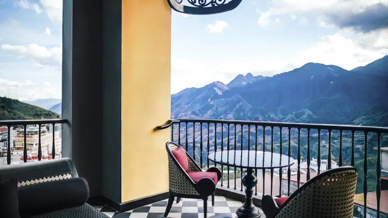 Luxury 5-star hotel Sapa