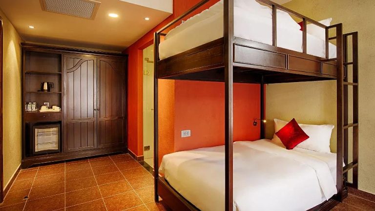 Hotel near Golden Bridge Da Nang