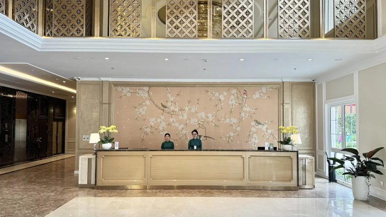 Luxury hotel in Dalat center