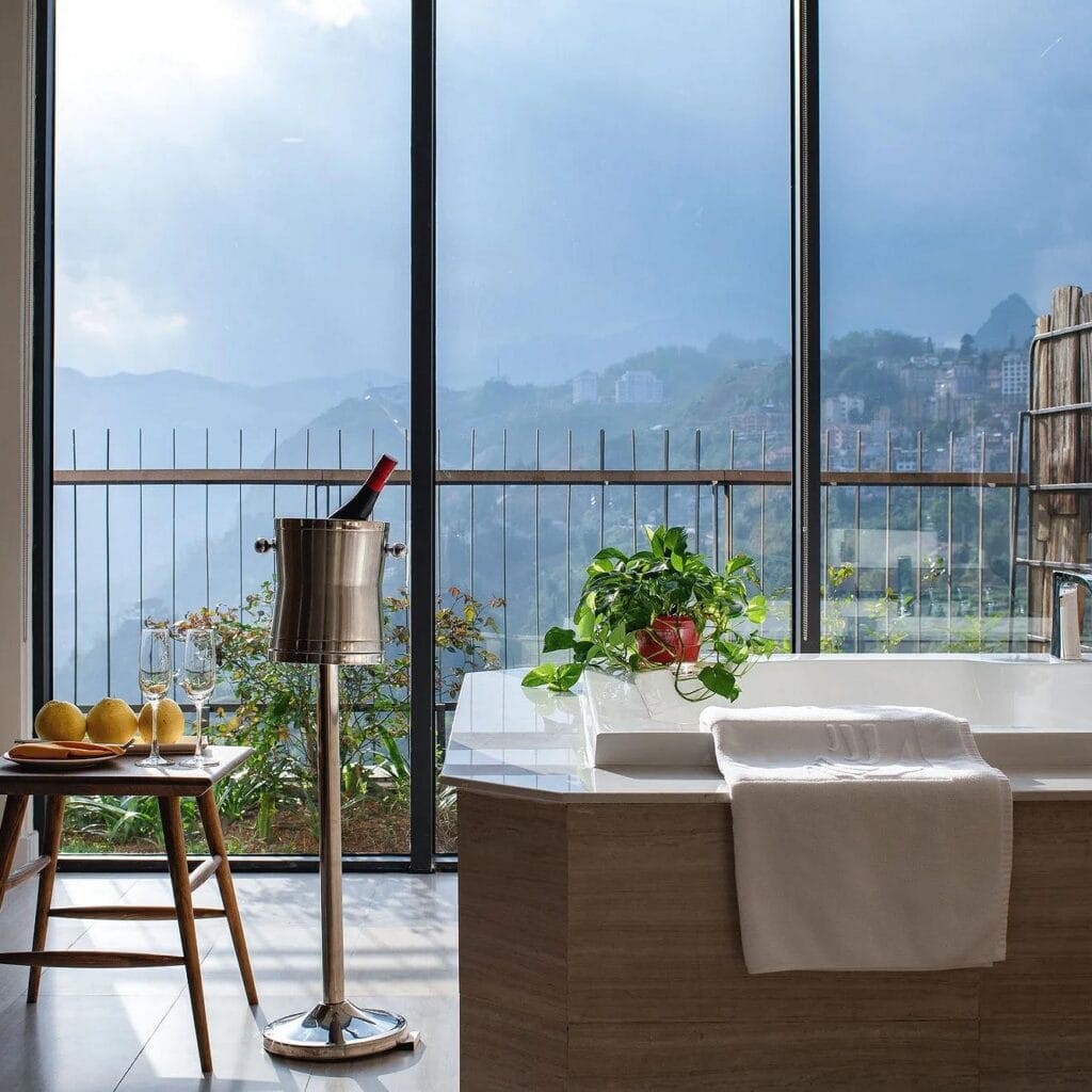 Luxury accommodation Muong Hoa Valley