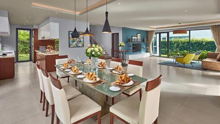 Beachfront resort Bai Truong