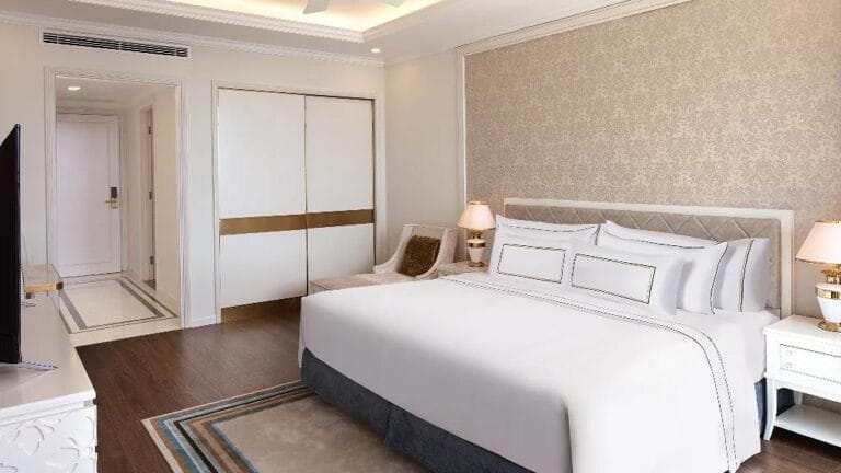 Luxury hotel in Da Nang city center