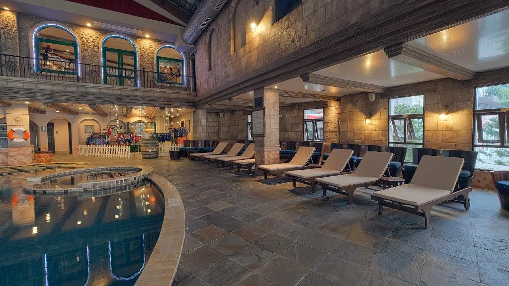 Mercure Danang French Village Bana Hills