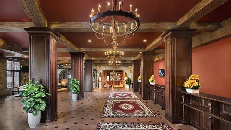 Mercure Danang French Village Bana Hills