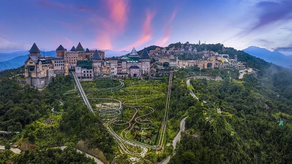 Hotel near Golden Bridge Da Nang