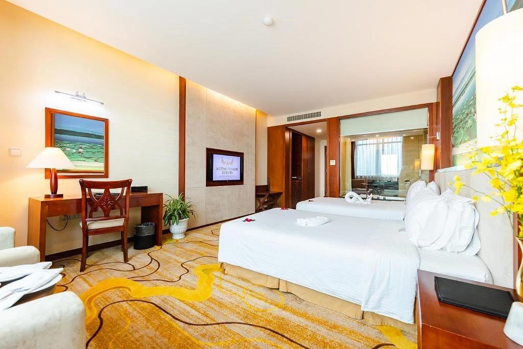 Best hotels with Ha Long Bay view