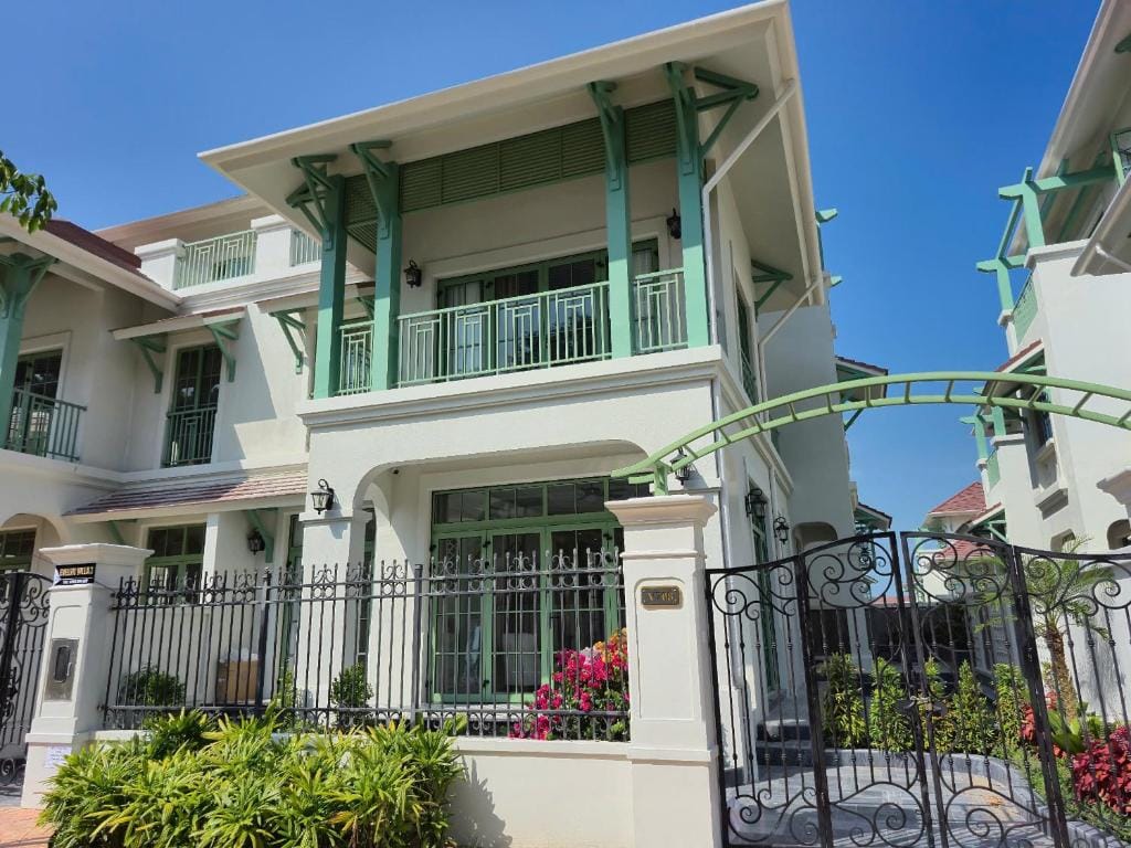 Pool Villa Evelyn Villa