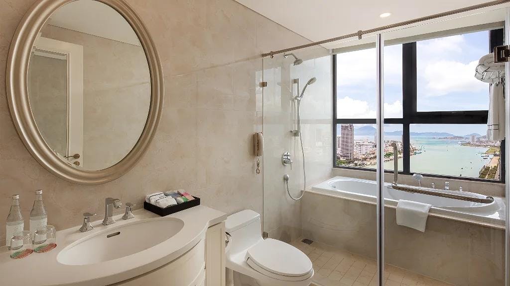 Luxury hotel in Da Nang city center