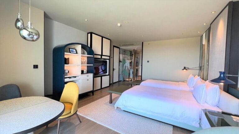 Superior Big King Ocean 1 bathroom