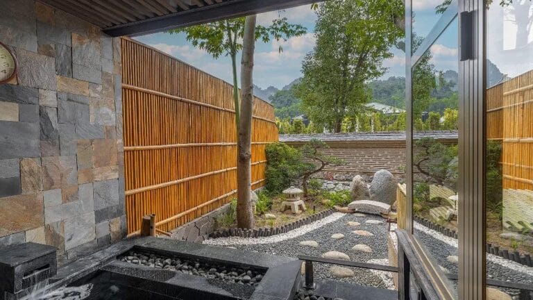 YOKO ONSEN QUANG HANH Washitsu Ichi 9