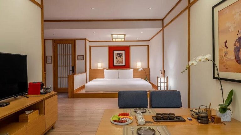 Yoko Onsen Quang Hanh