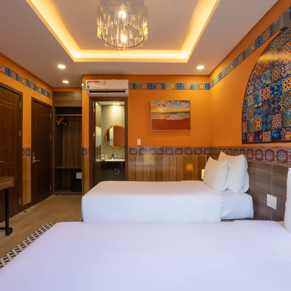 Hotels near Kiss Bridge Vietnam
