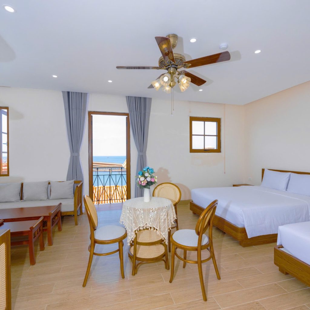 Best sunset view hotels Phu QuocSentina Hotel in Sunset Town, Phú Quốc. Located at 16 Venice Street, we offer elegant rooms and easy access to top attractions. Book your stay for an unforgettable Mediterranean-style experience in An Giang, Vietnam.