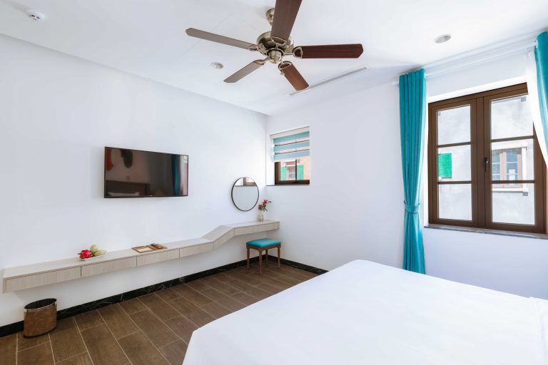 Sunset Town Phu Quoc hotels