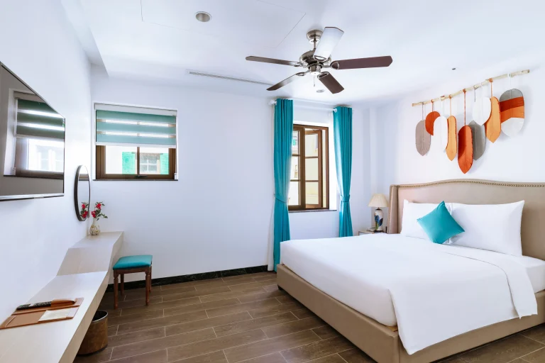 Sunset Town Phu Quoc hotels