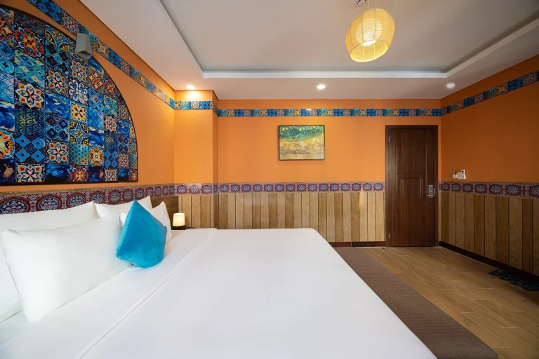 sunset town hotel