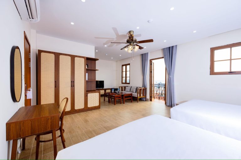 Boutique hotel near Kiss of the Sea